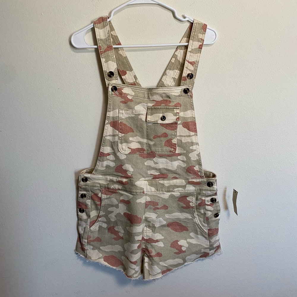NWT! Anthropologie Camouflage Overall Shorts